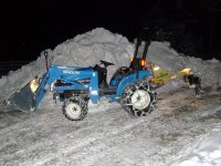 347100-snow_plowing_small.jpg