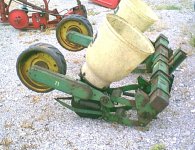 johndeere2-rowmodel71flexplanterside795.JPG