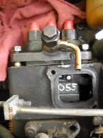 8-9-10 (fuel injector pump install) 001.JPG
