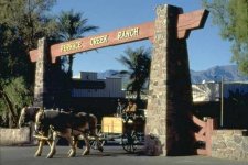 furnace-creek-ranch-entrance-pic_fs.jpg