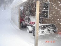 blizzard 12:27:10-5.JPG