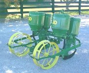 johndeere246-247planterback1395.JPG