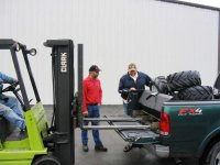 531143-LoadingTruck2.jpg