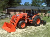 Kubota B3300SU.jpg