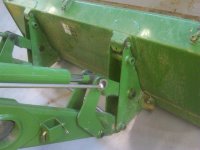 JD 540 Loader Front.jpg