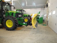 John Deere 6430 10 foot Fisher snow plow 10.JPG