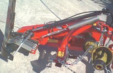 rossi7ftsicklemowerwithcylfrontlow3695.JPG