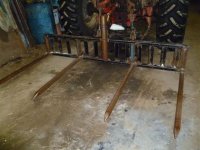 3 point bale fork.jpg