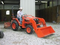 533431-tractor3.JPG