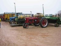 399844-farmall.jpg