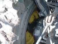 broken tractor 011.JPG