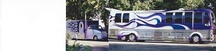 Customized Prevost and matching towed truck (2015_02_13 03_32_59 UTC).jpg