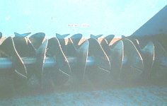dearborndropspreader8ftagitator1095.JPG