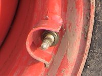 21517d1080792365-valve-stem-protectors-401368-tractor-1.jpg