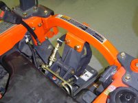 614954-536892-041127 Kubota Rear Hydraulic 04.jpg