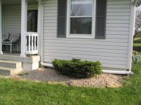 Landscaping 4-30-07 003.jpg
