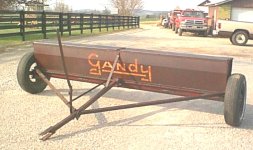 gandy10ftdropseederhopperfront695.JPG