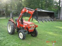 tractor pictures 003.jpg