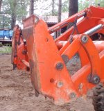 Kubota_B26_FEL_twist_LHS.JPG