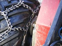 358615-PC231205 chains2.jpg