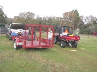 541559-unloadingmule.jpg