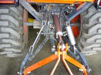 tractor (4).JPG tractor (4).JPG