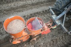 corn-planting-02.jpg