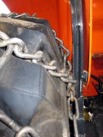 rTractorChains_2.JPG