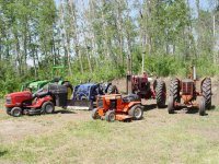 452621-withgardentractors.jpg