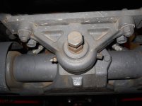 axle supt front 01.jpg