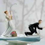 Funny-Wedding-Cake-Toppers-2.jpg