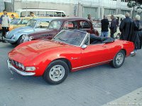 1968_Fiat_Dino_2000_spider_HQ.jpg