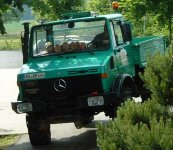 2unimog.jpg