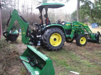 T-givCmasTractorSnow2011 004.jpg