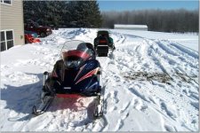 585106-Sleds.jpg