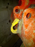 Hook on B26 backhoe bucket 120229 (3).jpg