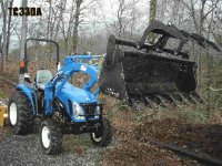 546136-2bluetractor_r2.jpg