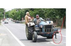 tractor without wheel.jpg