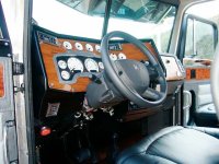 0610dp_06_z+2005_dodge_ram_cummins_peterbilt+dashboard.jpg