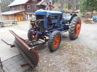 Fordson snow blade LF.jpg