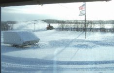 417530-4310blowingsnow2small.jpg