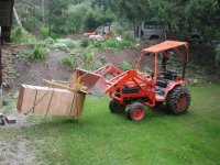 507343-crate (512 x 384).jpg