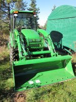 JD 3520 Walkaround1.jpg