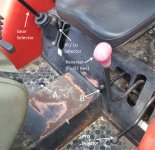 zetor 6441 floor controls marked.jpg zetor 6441 floor controls marked.jpg