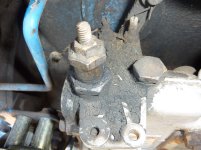 top left on injector pump.jpg