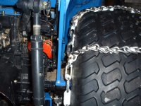 373042-tirechains.JPG
