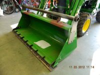 new tractor 442.JPG