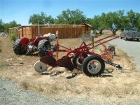 IH LG plow-2.JPG