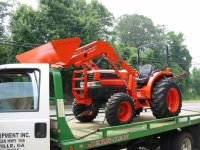 467135-Kubota Tractor.JPG