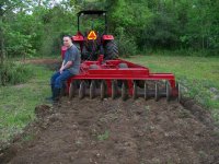 4-6-13 Luke and Disc in Dirt.jpg